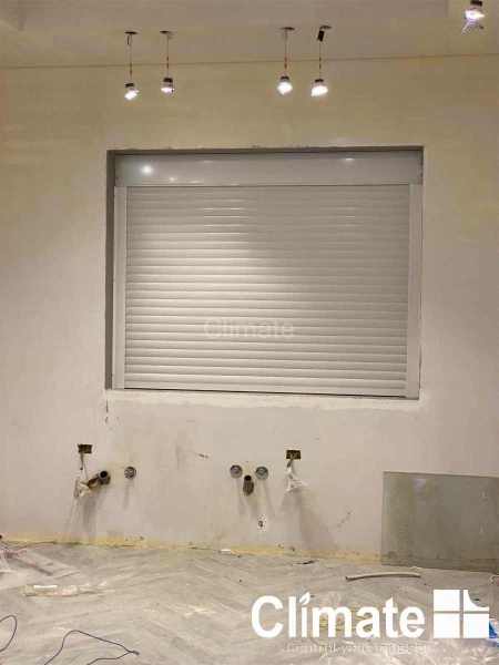 New Giza Rolling Shutter