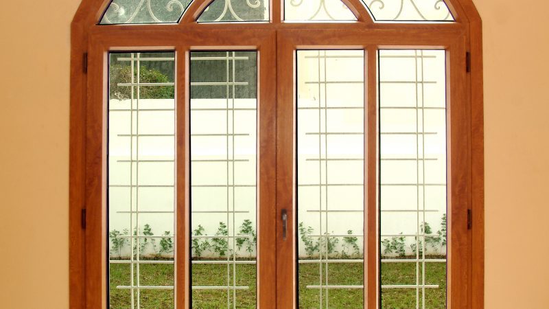 باب وشباك upvc مصر golden oak , laminated profiles Georgian bars